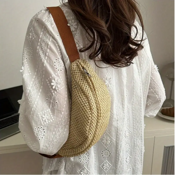 Sac banane en paille tressée – Style décontracté et naturel